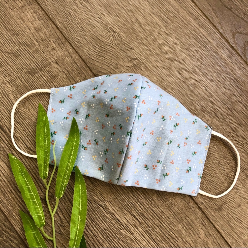 3 handmade floral star cotton face masks - Picture 4 of 8